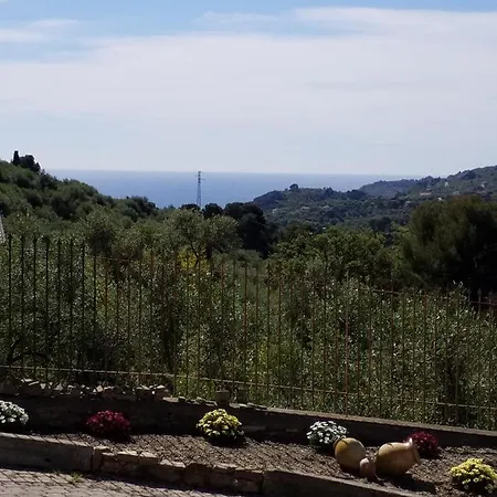 Mama Chioccia Diano San Pietro